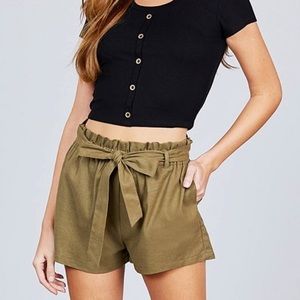 Paper bag w/bow tie short linen pants